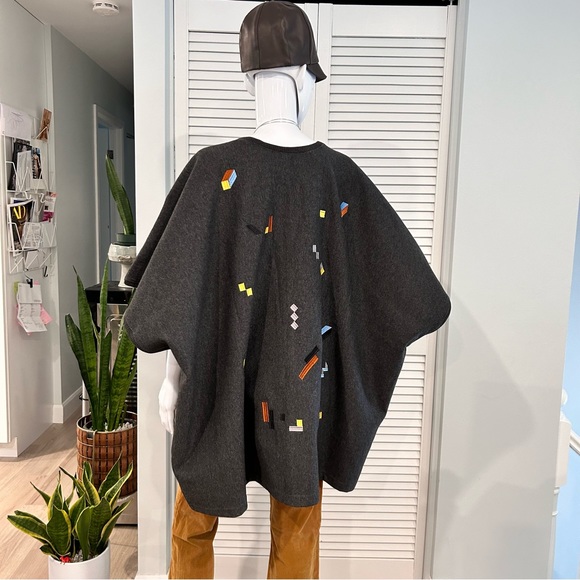 Bespoke Embroidered Aztec Poncho - Picture 6 of 11